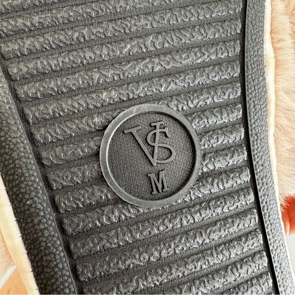 Victoria’s Secret Pink White Striped Satin Slipper Mules Faux Fur Trim Medium - Picture 5 of 6